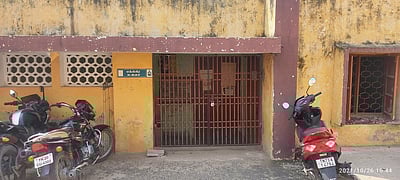 இங்கே ஒரு நாள்; அங்கே ஒரு நாள்..!