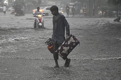 அச்சமூட்டும் கனமழை செய்திகள்: வானிலை ஆய்வு மையம் விளக்கம்