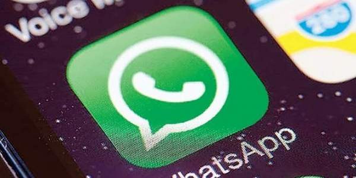 ஸ்டிக்கர் ஆர்மிகளுக்கு அற்புத வாய்ப்பளிக்கும் வாட்ஸ்ஆப்