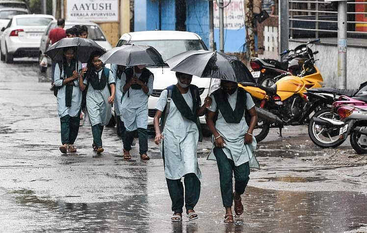 சென்னை, திருவள்ளூர் மாவட்ட பள்ளி, கல்லூரிகளுக்கு நாளை விடுமுறை!