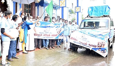 கற்றல் திறனை வலுப்படுத்த இல்லம் தேடிக் கல்வித் திட்டம்: ஆட்சியா் ப.காயத்ரி கிருஷ்ணன்