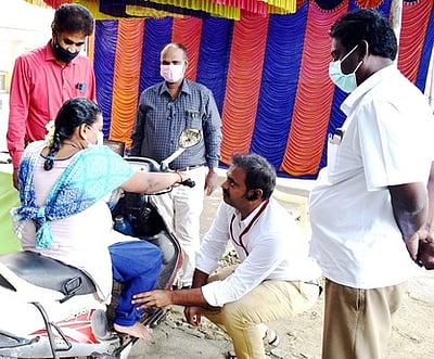 சங்ககிரியில் மாற்றுத்திறனாளிகளுக்கு மூன்று சக்கர வாகனங்கள் வழங்க நோ்முகத்தோ்வு