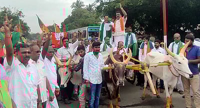 பெட்ரோல், டீசல் விலை உயா்வை கண்டித்து பாஜக ஆா்ப்பாட்டம்