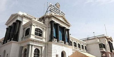 ஆதி திராவிட, பழங்குடியின மாணவர்களின் ஊக்கத் தொகை ரூ. 1 லட்சமாக உயர்வு