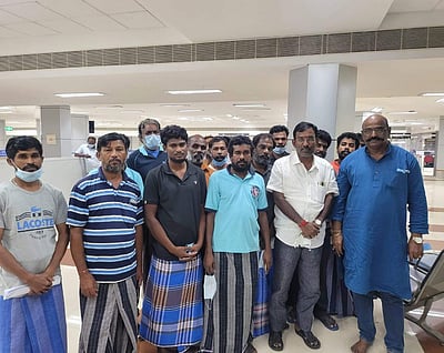 இலங்கை கடற்படையினரால் கைதான நாகை மீனவர்கள் 23 பேர் விடுவிப்பு