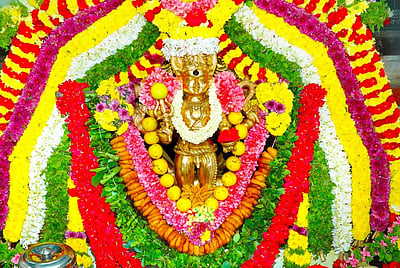 தேய்பிறை அஷ்டமி: சங்ககிரி ஈஸ்வரன் கோயிலில் கால பைரவருக்கு சிறப்பு பூஜை