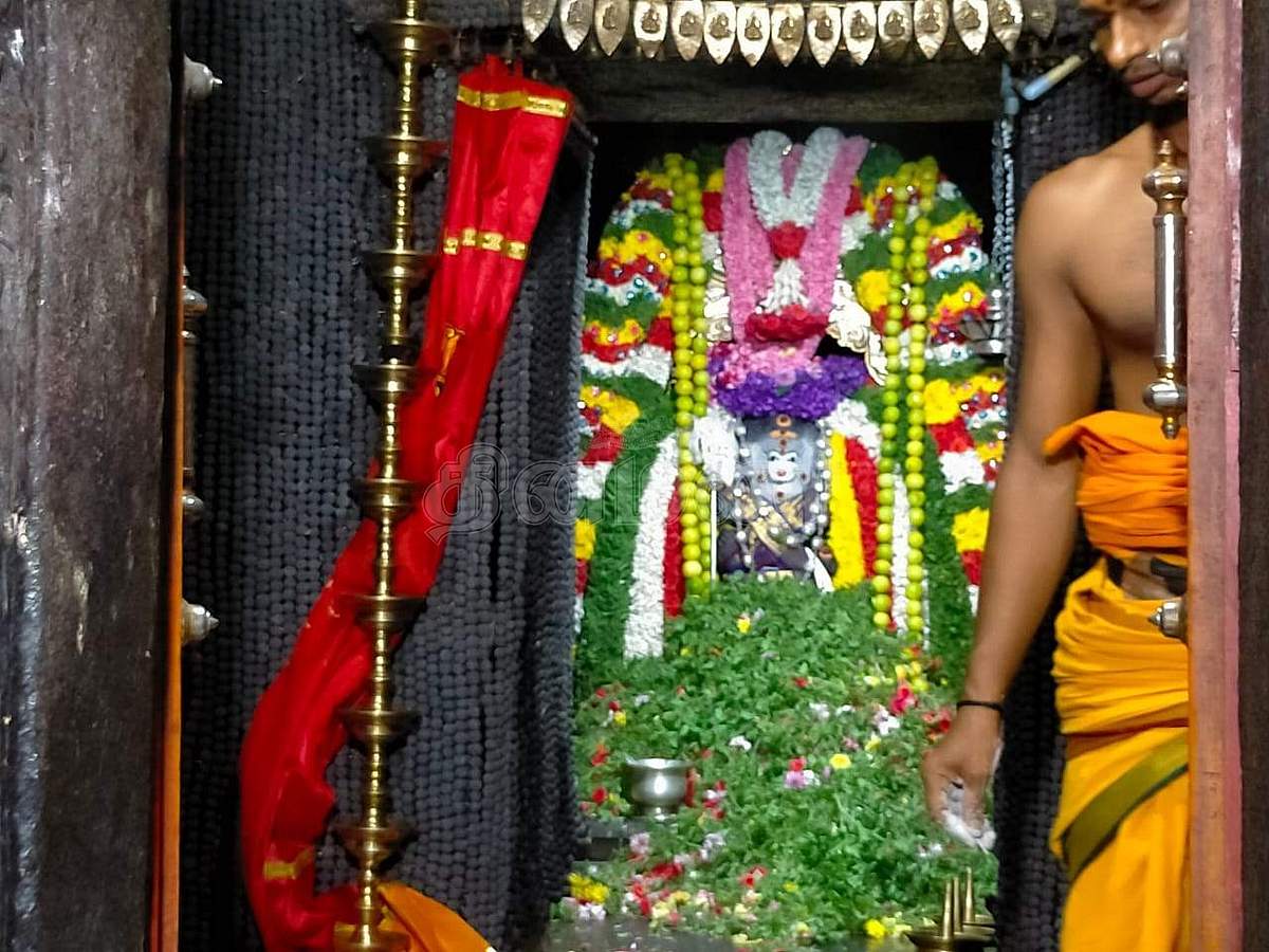 அதியமான்கோட்டையில் கால பைரவர் ஜெயந்தி சிறப்பு வழிபாடு