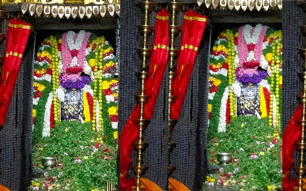 அதியமான்கோட்டையில் கால பைரவர் ஜெயந்தி வழிா - புகைப்படங்கள்