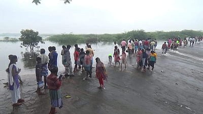 13 ஆண்டுகளுக்கு பின் நிரம்பிய நாமக்கல் தூசூர் ஏரி!