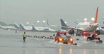 டிட்வா புயல்: 54 விமானங்களின் சேவைகள் ரத்து