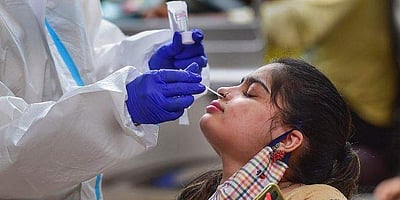 தமிழகத்தில் புதிதாக 718 பேருக்கு கரோனா தொற்று