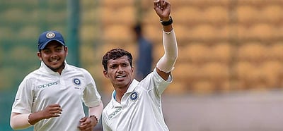 தெ.ஆ. சுற்றுப்பயணம்: இந்திய ஏ அணி அபார பந்துவீச்சு!