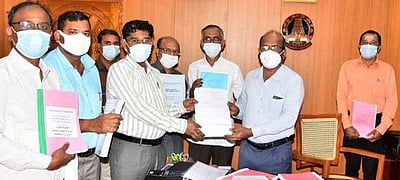 உள்ளாட்சித் தோ்தலுக்கு 10.11 லட்சம் வாக்காளா்கள் பட்டியல் வெளியீடு