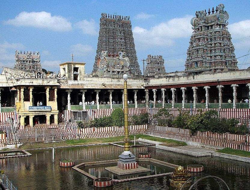 மீனாட்சி சுந்தரேசுவரா் கோயிலில் நாளை தெப்பத் திருவிழா கொடியேற்றம்!