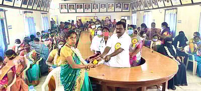 நீடாமங்கலம் ஊராட்சி ஒன்றிய அலுவலகத்தில் சமுதாய வளைகாப்பு