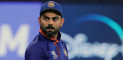 கோலி பேட்டி பற்றி கங்குலியிடம் கேட்கவேண்டும்: கவாஸ்கர்