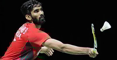 உலக சாம்பியன்ஷிப்: அரையிறுதிக்கு முன்னேறிய இந்தியாவின் ஸ்ரீகாந்த்