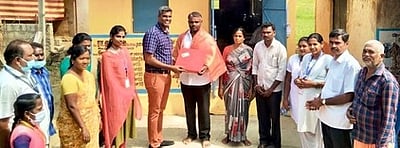 கரோனா தடுப்பூசி: 100 சதவீத இலக்கை எட்டிய ஈச்சங்கால் ஊராட்சி