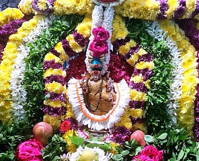 சங்ககிரி சோமேஸ்வரா் கோயிலில் பிரதோஷ சிறப்பு பூஜை