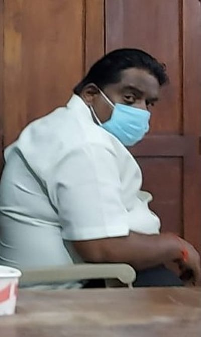 லஞ்சம்: வனத்துறை இளநிலை உதவியாளா் கைது