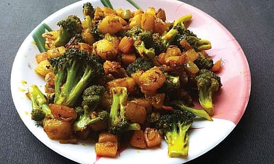 ப்ரோக்கோலி உருளைக்கிழங்கு மசாலா