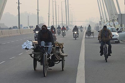 தில்லி, நொய்டா, குருகிராமில் மோசமாகும் காற்றின் தரம்!