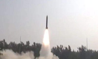 நடுவானிலேயே பாதையை மாற்றும் திறன் கொண்ட பிரலே ஏவுகணை; சோதனை வெற்றி