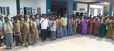 அரியலூர் நகராட்சி தூய்மைப் பணியாளர்கள் போராட்டம்