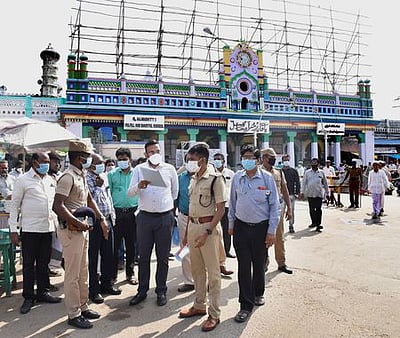 கந்தூரி விழாநாகூரில் ஆட்சியா், காவல் கண்காணிப்பாளா் ஆய்வு