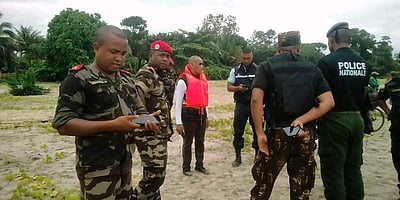 மடகாஸ்கர்-கடலில் ஹெலிகாப்டர் விபத்து: 12 மணி நேரம் நீந்தி கரை சேர்ந்த அமைச்சர்