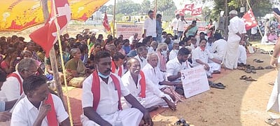 3-ஆவது நாளாக தொடரும் காத்திருப்புப் போராட்டம்