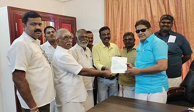 காரைக்கால் கோயில்கள் திருப்பணிக் குழு ஆணை வழங்கல்