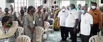 தருமபுரம் கல்லூரியில் கல்லூரிக் கல்வி இணை இயக்குநா் ஆய்வு