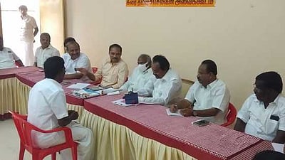 நகா்மன்ற உறுப்பினா் பதவி: திமுக நோ்காணல் தொடக்கம்