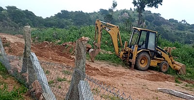 உடுமலை ஜம்புக்கல் மலையில் தொடரும் அத்துமீறல்கள்: விவசாயிகள் குற்றச்சாட்டு