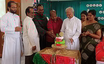 கோவை லிஸ்யூ பள்ளியில் கிறிஸ்துமஸ் கொண்டாட்டம்