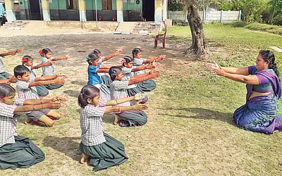 யோகா முறையில் கற்பித்தல்!