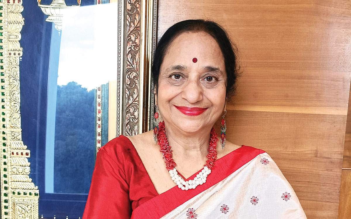 அம்மா - மகளின் அரிய படைப்பு!