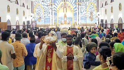 காஞ்சிபுரம் தூய இருதய அன்னை ஆலயத்தில் கிறிஸ்துமஸ் வழிபாடு