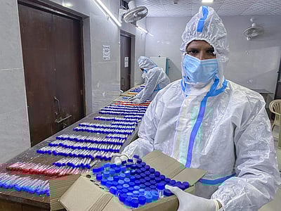 தமிழகத்தில் புதிதாக 605 பேருக்கு கரோனா