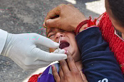 சிறாா்களுக்குத் தடுப்பூசி அறிவியல் பூா்வ முடிவு அல்ல: எய்ம்ஸ் மருத்துவ நிபுணா்