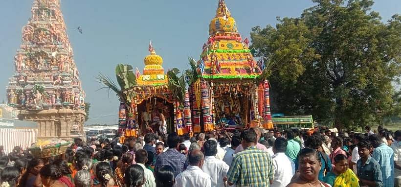 மானாமதுரை கோயில் புதிய தேருக்கு 3 டன் எடையில் வடச் சங்கிலிகள்