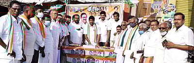 சங்ககிரியில் காங்கிரஸ் கட்சியின் நிறுவன நாள் விழா 