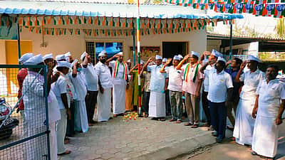 திருப்பூரில் காங்கிரஸ் கட்சியின் 137-வது ஆண்டு தொடக்க விழா