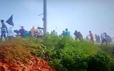 கார் ஏற்றிக் கொல்லப்பட்ட விவசாயிகள்: வெளியானது பதைபதைக்கும் விடியோ