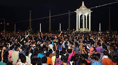 2 தவணை தடுப்பூசி அவசியம்: புதுச்சேரி புத்தாண்டு கொண்டாட்ட கட்டுப்பாடுகள்