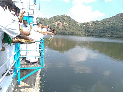 பஞ்சப்பள்ளி சின்னாறு நீர்த்தேக்கத்திலிருந்து பாசனத்துக்கு தண்ணீர் திறப்பு