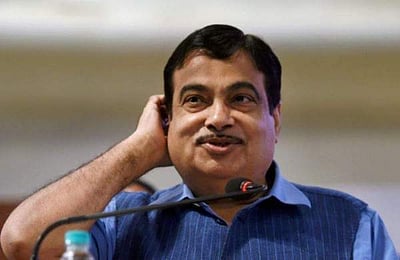 சக்தி வாய்ந்த நாடாக உருவாக
மாணவா்களின் பங்களிப்பு முக்கியம்: மத்திய அமைச்சா் நிதின் கட்கரி