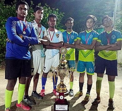 மாநில அளவிலான ஐவா் கால்பந்துப் போட்டி: ஈரோடு அணி சாம்பியன்