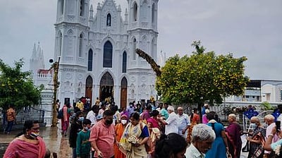 புத்தாண்டு வேளாங்கண்ணிக்கு சுற்றுலாப் பயணிகளின் வருகை அதிகரிப்பு